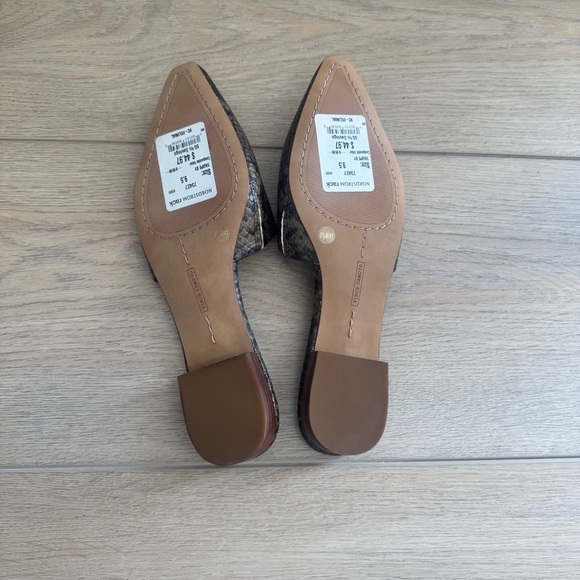 Vince Camuto Snake Printed Pointed Flats - Picture 6 of 6